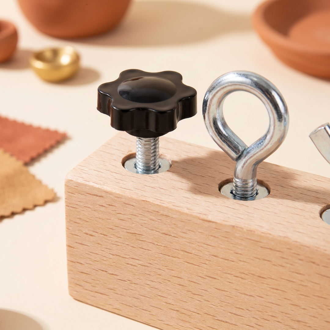 Close-up of the star knob and eye bolt threaded into the natural beechwood block